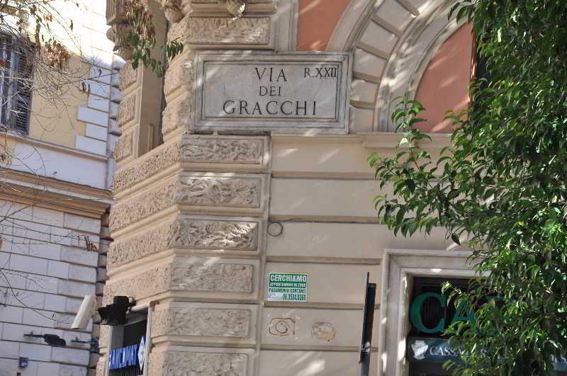 Bed & Breakfast Le Di Via Ottaviano - In